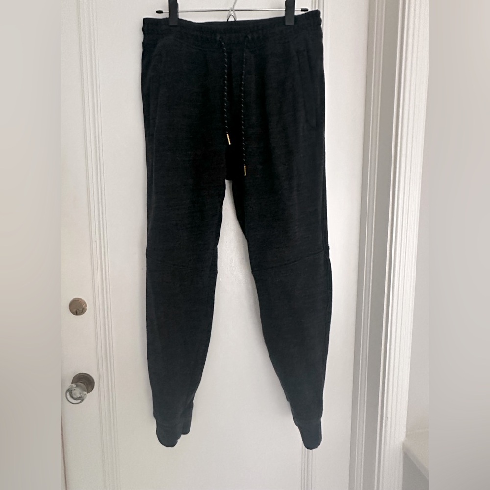 Men’s American Eagle Joggers Dark Gray Heather Sz M